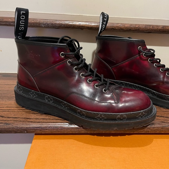 Louis Vuitton Boots - Picture 2 of 12